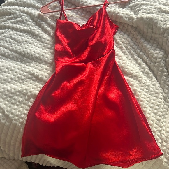 Red dress with tie bow in back - Picture 1 of 2